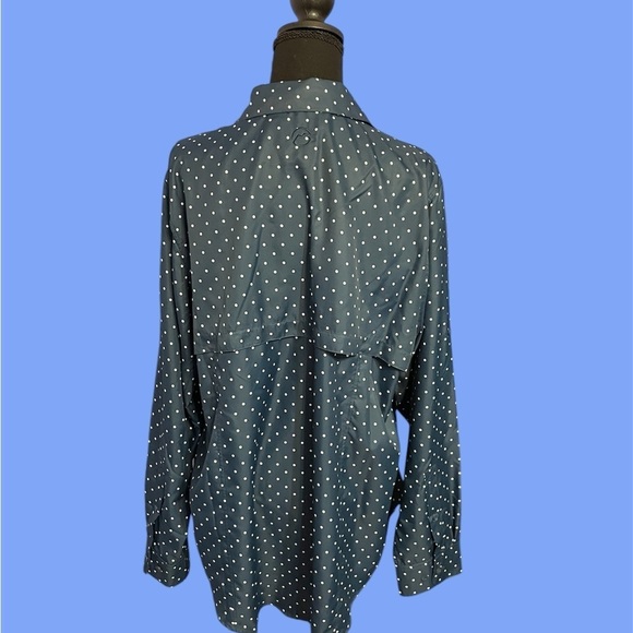 MAGELLAN OUTDOORS NAVY BLUE & WHITE POLKA DOT WOMENS SHIRT MOISTURE WICKING - Picture 2 of 3